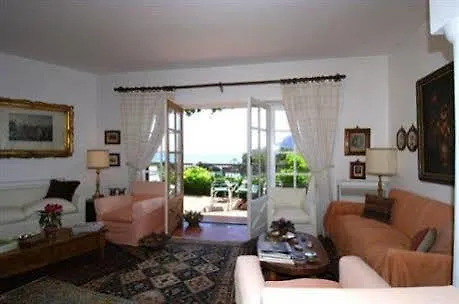 Il Glicine Sul Golfo Bed & Breakfast Mondello 3*,  Italy